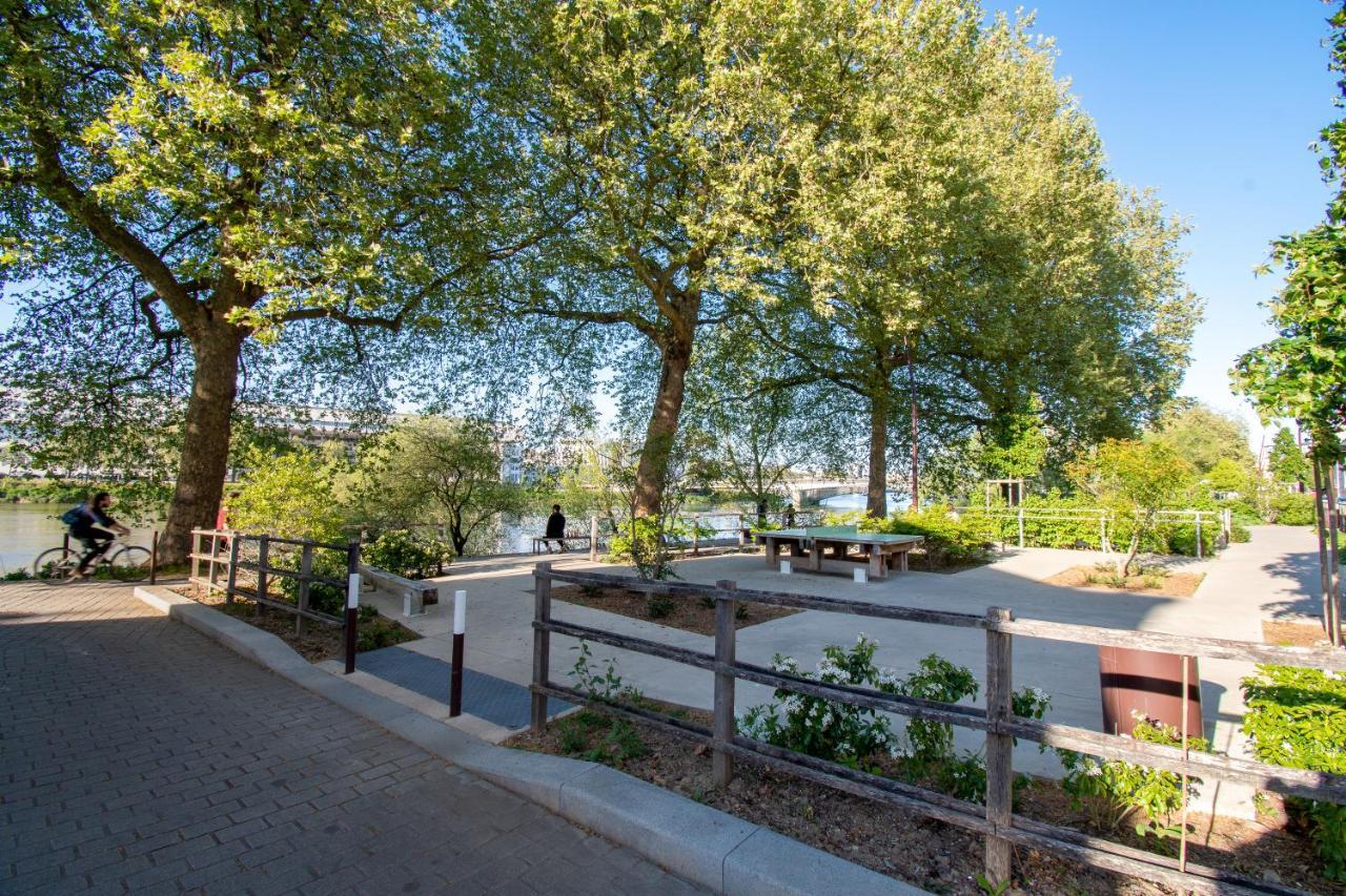 Charmant T2 Sur Ile De Nantes Avec Parking Et Balcon ภายนอก รูปภาพ
